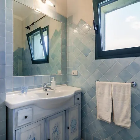 Incantevole Con Vista Mare A فيلة بايا سردينيا